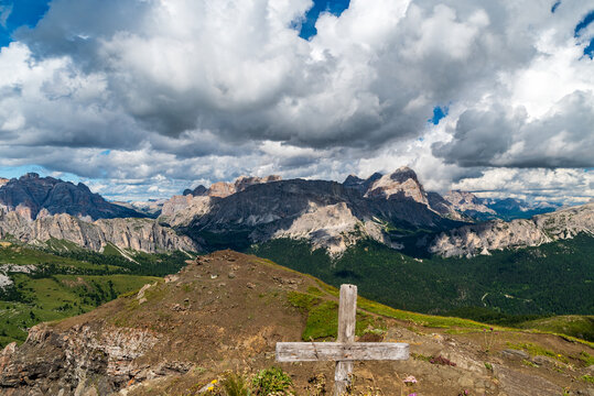 Fanes, Tofana dna many other mountain peaks from Col di Lana mountain peak in the Dolomites - Powered by Adobe