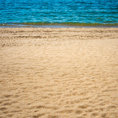 Fototapeta na wymiar Seascape abstract beach background. blur bokeh light of calm sea and sky.