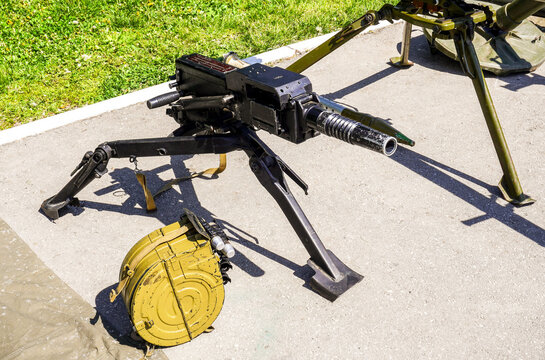 ร ปภาพminigun เล อกด ภาพถ ายสต อก เวกเตอร และว ด โอ397 Adobe Stock