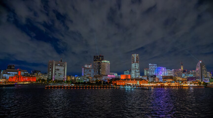 Fototapeta premium 大桟橋から見たみなとみらいの夜景