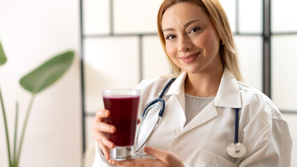 dietitian woman preparing food