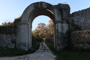 Altilia - Porta Benevento nel Parco Archeologico di Sepino