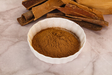 Natural Cinnamon powder with sticks