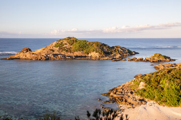 夕陽があたる石垣島川平の平離島