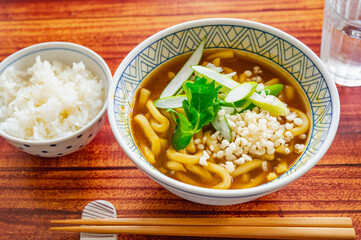 チーズカレーうどんとライス