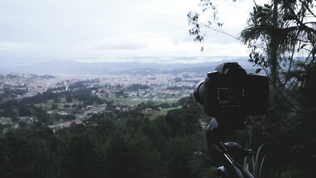 The camera captures a timelapse of the city of Cuenca, Ecuador.