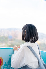 台湾台北市士林区にある遊園地の観覧車で遊ぶ２０代の若い台湾人女性A...