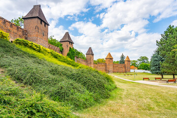 Fototapeta na wymiar Gothic medieval fortification walls with towers in Nymburk, Czechia
