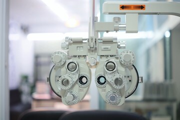 Phoropter refractor, Instruments for measuring the patient's eyesight