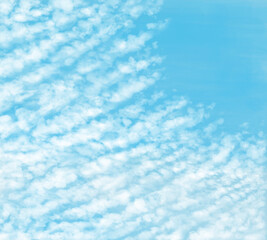 うろこ雲のリアルな水彩イラスト