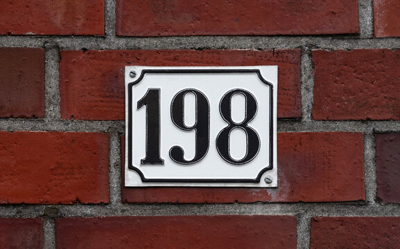 Hausnummer 198
