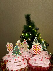 christmas tree with cupcakes