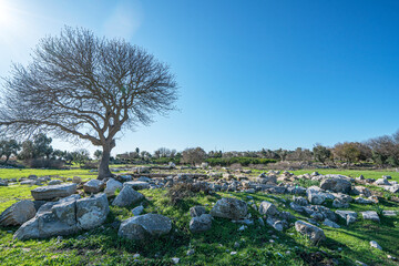 Amazing views from Teos (Teo), an ancient Greek city on the coast of Ionia, on a peninsula between Chytrium and Myonnesus, one of the twelve cities that formed the Ionian League in İzmir