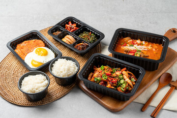 Korean food, braised spicy chicken, pork, kimchi stew, squid, stir-fry, red chili paste jjigae, stir-fried spicy pork, beef brisket, pork cutlet, seafood, soft tofu, side dishes, spicy food, rice,