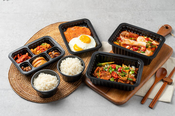 Korean food, braised spicy chicken, pork, kimchi stew, squid, stir-fry, red chili paste jjigae, stir-fried spicy pork, beef brisket, pork cutlet, seafood, soft tofu, side dishes, spicy food, rice,