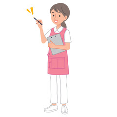 書類をチェックする介護スタッフの女性