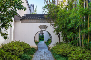 Chinese courtyard and garden architecture