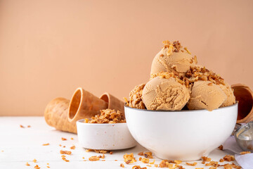 Caramelized onion ice cream