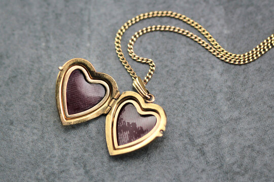 Vintage 14Ct Rolled Gold 1970s Hand Engraved Floral Heart Charm Locket Pendant Necklace, 18Ct Yellow Gold Plated 18" Plain Curb Chain