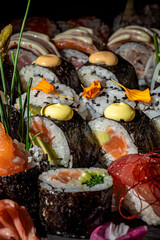 Presentación de sushi emplatado