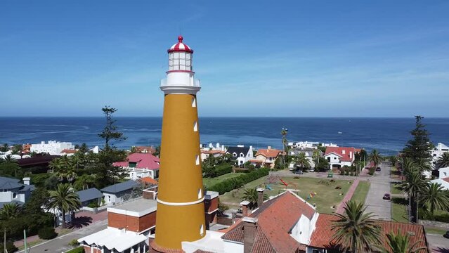Tomas aereas del faro de Punta del Este