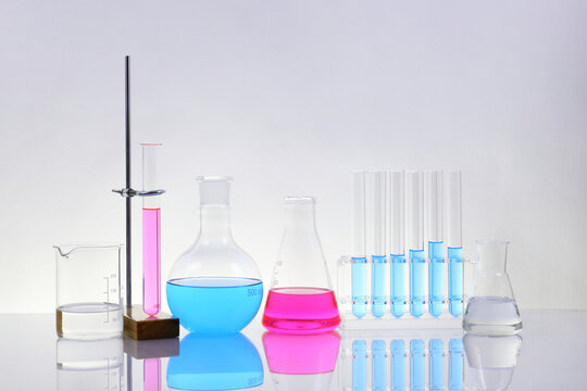 Laboratories equipment was placed on a white background during the experiments