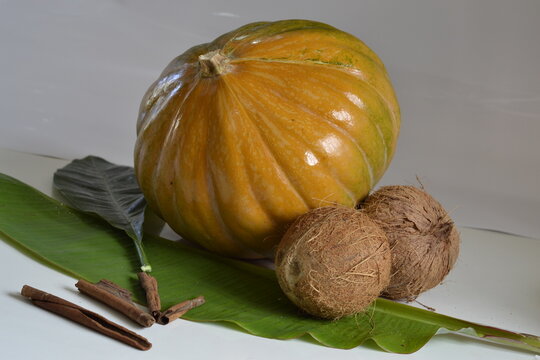 Composi&ccedil;&atilde;o com alimento, natureza morta.