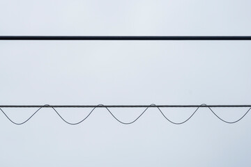 Cables de telefonía y de acero en tendido aéreo 