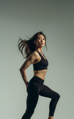 Fototapeta na wymiar Fitness Female Model Workout 