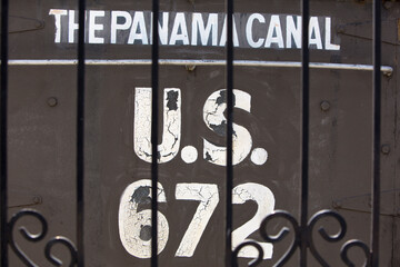 The Panama Canal signed an old shipping container