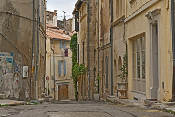 Arles, vicoli, strade e case provenzali - Provenza, Francia	