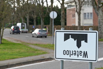 Panneaux Waterloo à l'envers Belgique Wallonie contestation agriculteur