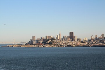 Obraz premium Aerial view of cityscape San Francisco surrounded by buildings