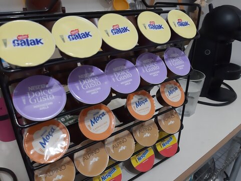 Dolce Gusto - C&aacute;psulas Galak, Mo&ccedil;a Dode de Leite e Nescau