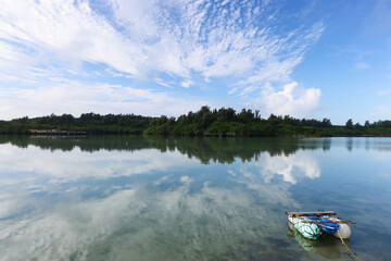 沖縄県宮古島　海岸の風景　朝凪