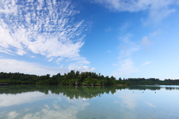 沖縄県宮古島　海岸の風景　朝凪