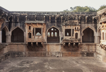 Obraz premium Queen's Bath or Royal Baths in Hampi, India.