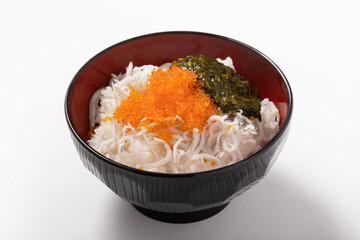 釜揚げしらす丼（釜揚げしらす　とびっこ　きばさ）