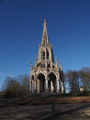 Denkmal der Dynastie in Brüssel an sonnigem Tag