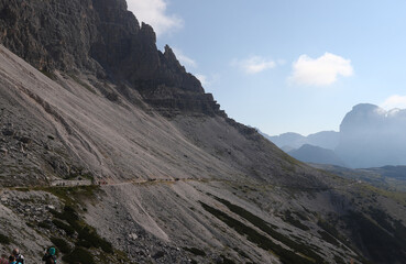 People on the way to Tre Cime di Lavaredo, Drei Zinnen, Dolomiti, Dolomites Alps, Italy