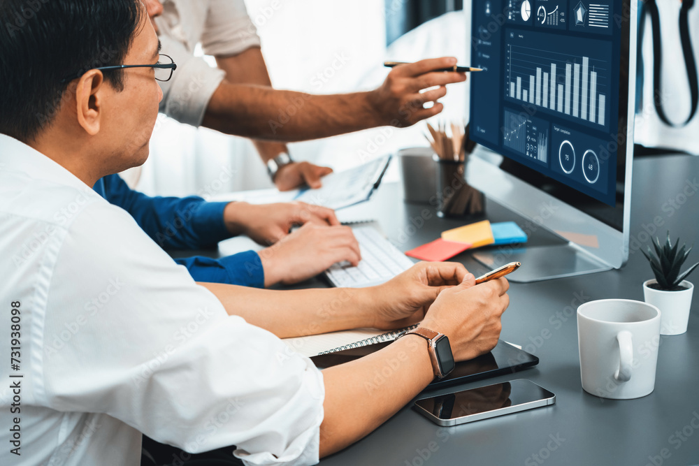 Leinwandbilder data analysts team working analyzing business intelligence bi dashboard display on laptop to analyze