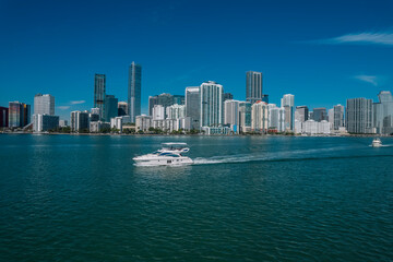 Obraz premium Yate y DownTown de Miami
