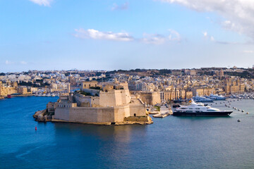 Panorama of Birgu and Senglea from Upper Barrakka Gardens in Valletta, Malta - obrazy, fototapety, plakaty