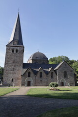 Blick auf die Katholische Pfarrkirche St. Blasius im Zentrum der Stadt Balve im Sauerland