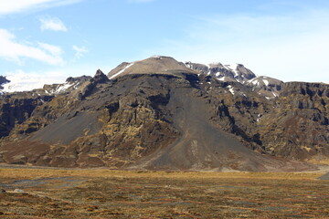 Fototapeta na wymiar View on a mountain in the Vatnajökull National Park of iceland