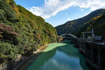 神奈川県　宮ヶ瀬ダム下流の景色

