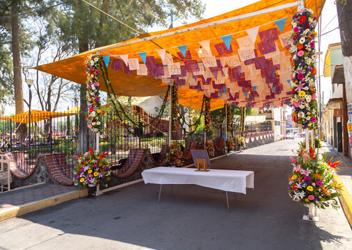 Amargura es una estaci&oacute;n para oraci&oacute;n en Semana Santa dentro del San Juan Ixtayopan, M&eacute;xico.