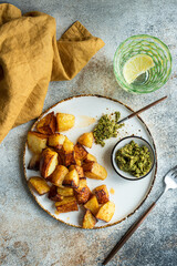 Fried potato with pesto sauce