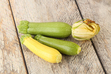 Raw baby organic zucchini heap