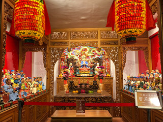 Taiwan Mazu Temple prays for blessings and burns incense